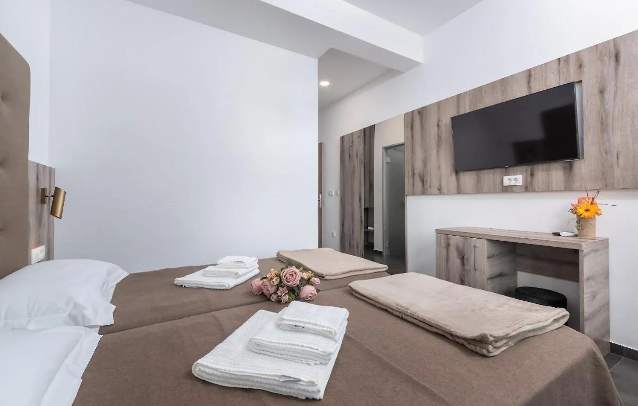Residence Center B&B Materada Porec 0*,