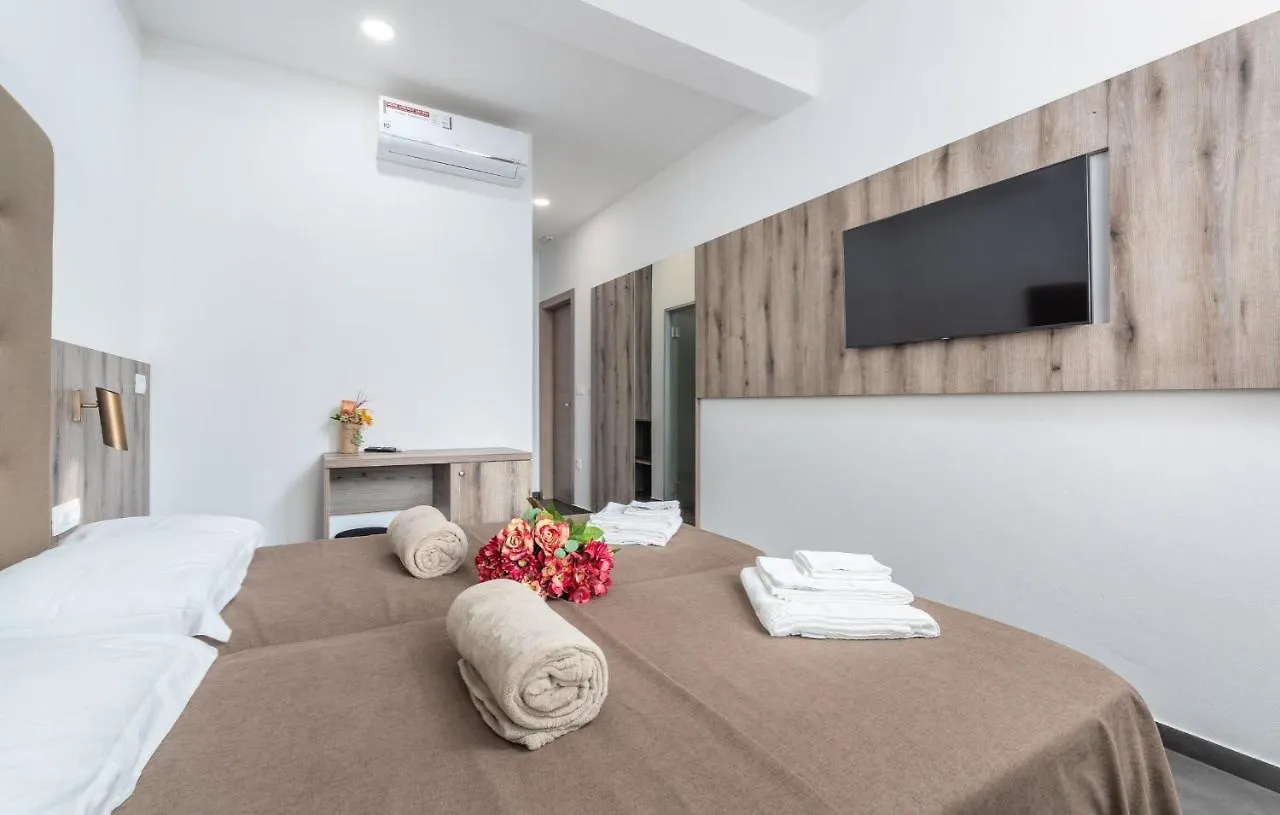Residence Center B&B Materada 포레치 0*,  크로아티아